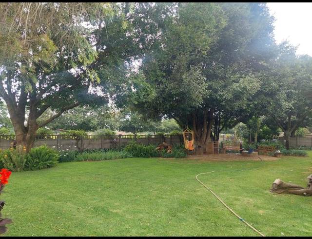 4 BEDROOM HOUSE FOR SALE IN LOUMARINA AH